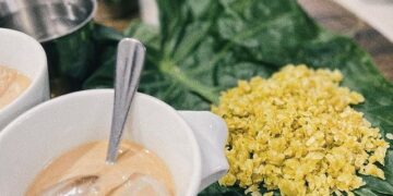 Cốm Hà Nội – Một thức quà thanh tao của lúa non