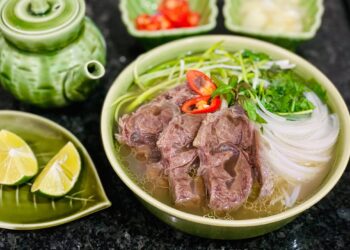 Phở bò lọt top món ngon nhất thế giới