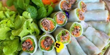 Phở cuốn Hà Nội – một món ngon biến thể từ phở vô cùng lạ miệng